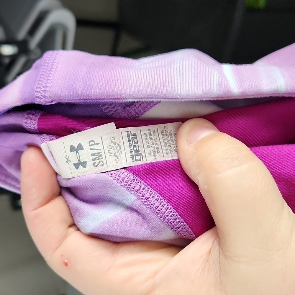 All Season Gear Leggings by Under Armor size S - Picture 6 of 6